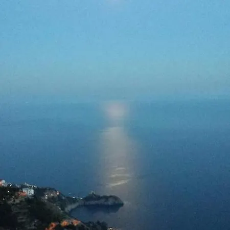 Camera Sul Mare Furore