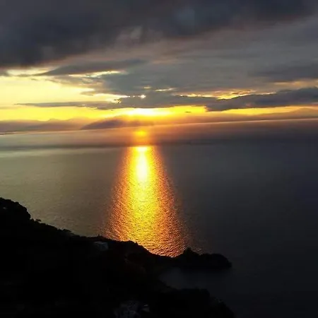 Camera Sul Mare Furore